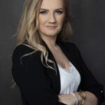 Bezpieczeństwo na drodze zaczyna się wtedy, gdy bierzemy odpowiedzialność za innych ludzi Komentarz ekspercki Karolina Praszek-Gołębiewska