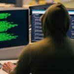 https://e-tygodnik.pl/falszywy-glos-prawdziwe-straty-nowa-era-cyberatakow/