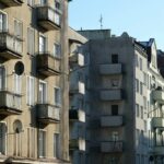 https://e-tygodnik.pl/miedzy-wlasnoscia-a-elastycznoscia-czy-wynajem-staje-sie-dominujaca-forma-zamieszkania/