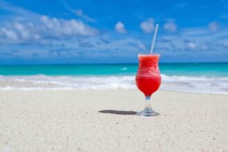 najdrozszy-drink-na-wakacjach-ten-kupiony-przez-niekorzystne-przewalutowanie